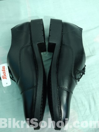 Bata black shoe(new)